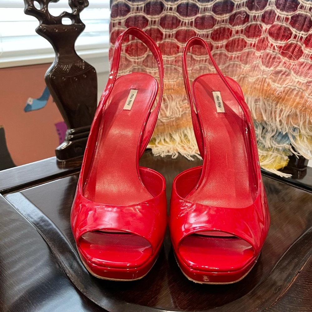 Miu Miu red patent peep toe sling back heels 39